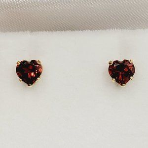 10K Yellow Gold Heart Shape Genuine Garnet 5x5mm Stud Earrings